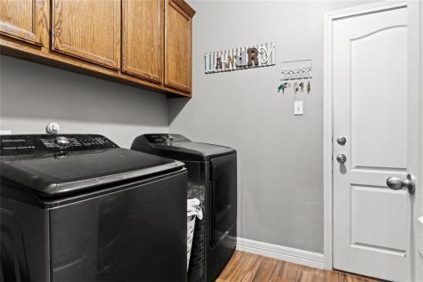 1902 Cottonwood Drive Portland TX 78374