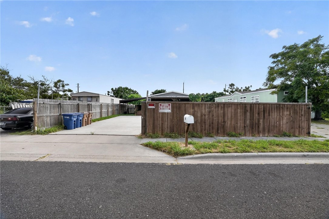 528 Claride Street Corpus Christi TX 78418
