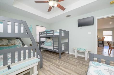 102 Ball Street Rockport TX 78382