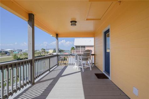 102 Ball Street Rockport TX 78382