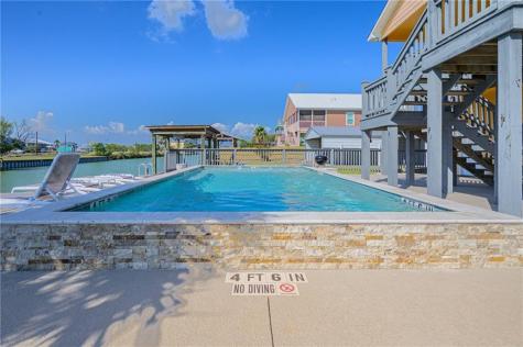 102 Ball Street Rockport TX 78382