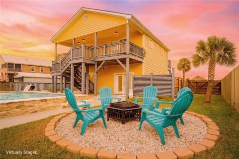 102 Ball Street Rockport TX 78382