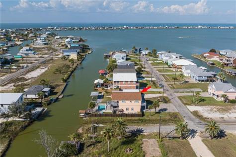 102 Ball Street Rockport TX 78382