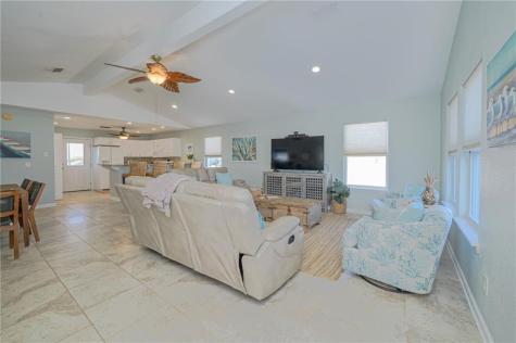 102 Ball Street Rockport TX 78382