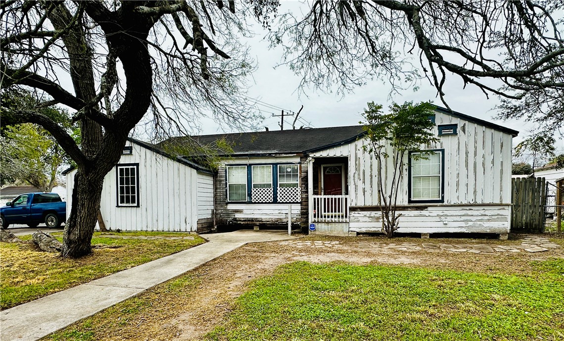 1302 York Avenue Corpus Christi TX 78415