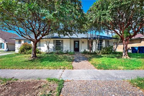118 San Saba Drive Portland TX 78374