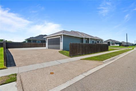 11501 Willowood Creek Drive Corpus Christi TX 78410