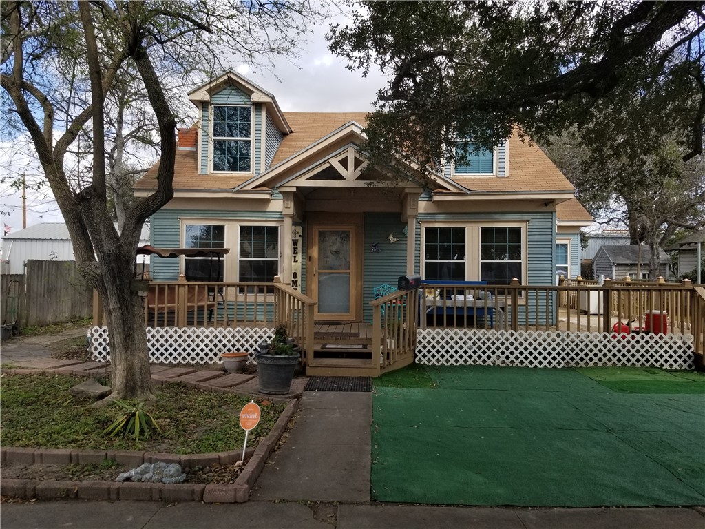 516 W Borden Street Sinton TX 78387