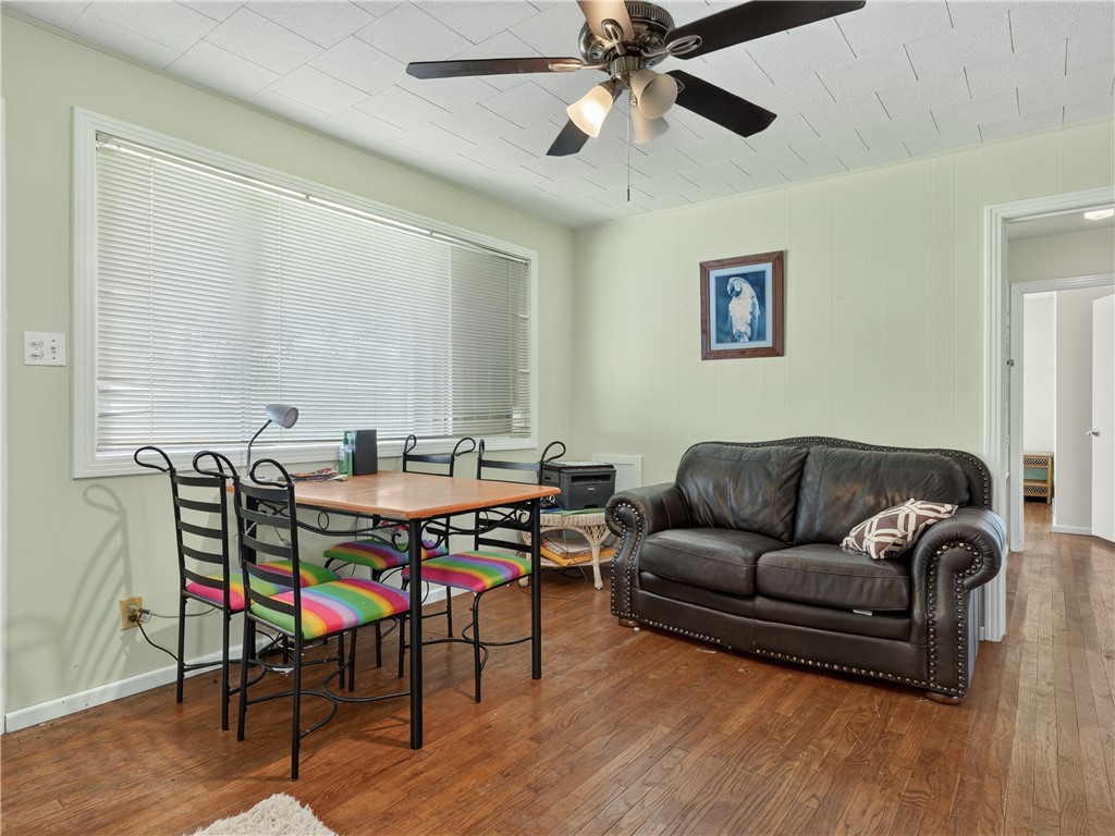 109 Palm Street Rockport TX 78382