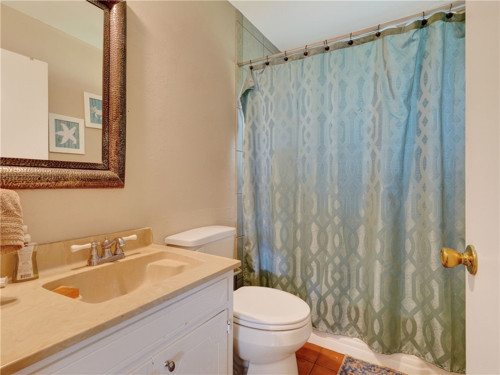 109 Palm Street Rockport TX 78382