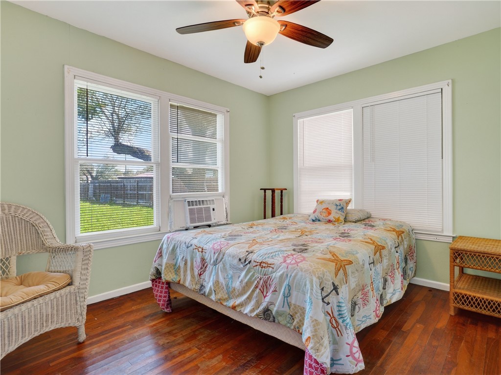 109 Palm Street Rockport TX 78382