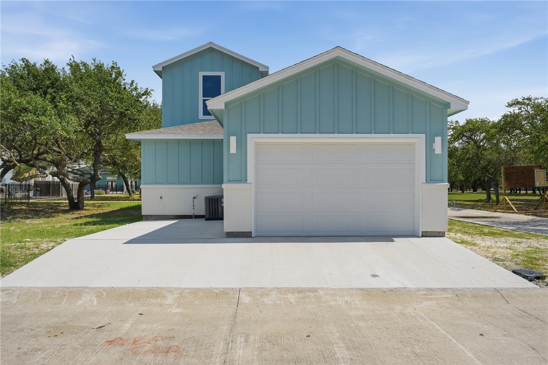 150 Lavaca Circle Rockport TX 78382