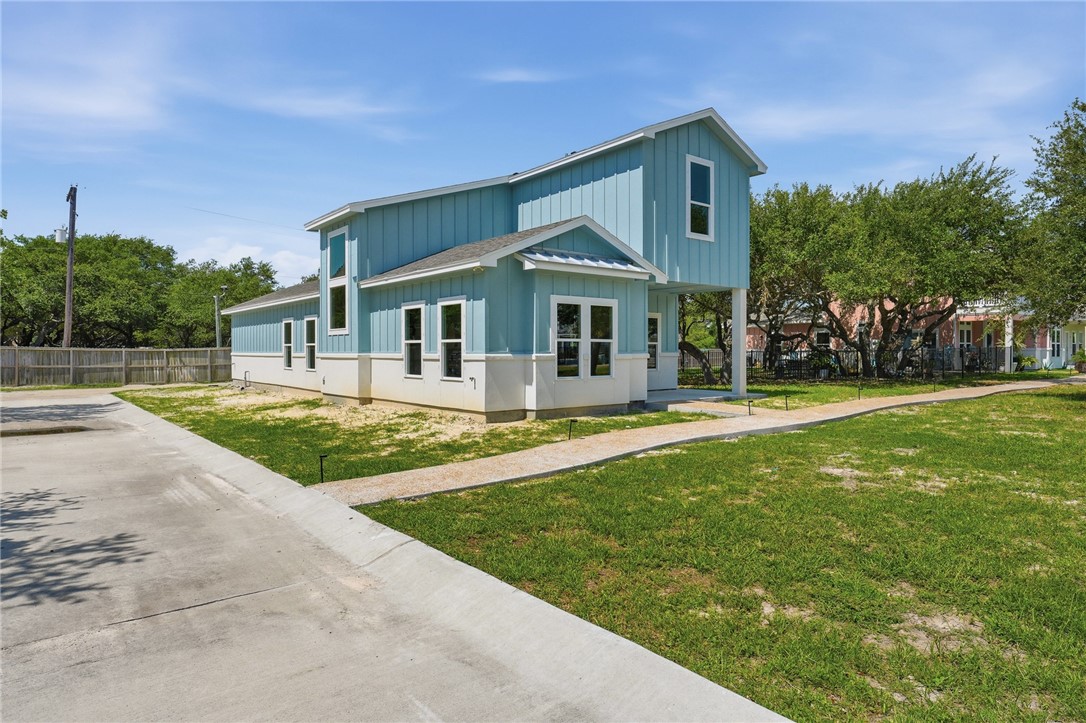 150 Lavaca Circle Rockport TX 78382