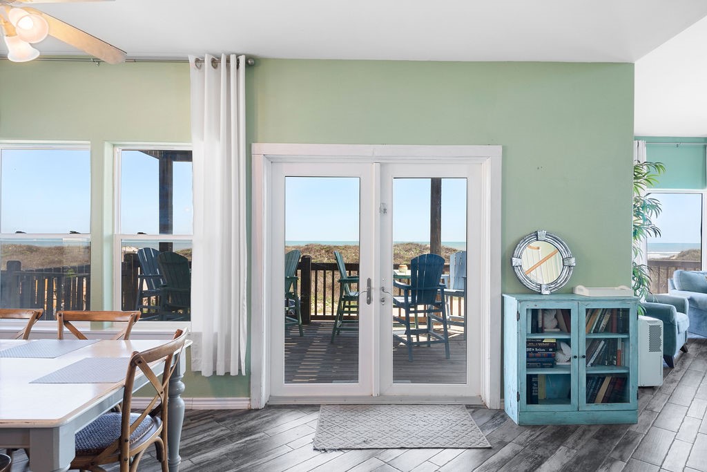 1804 On The Beach Port Aransas TX 78373