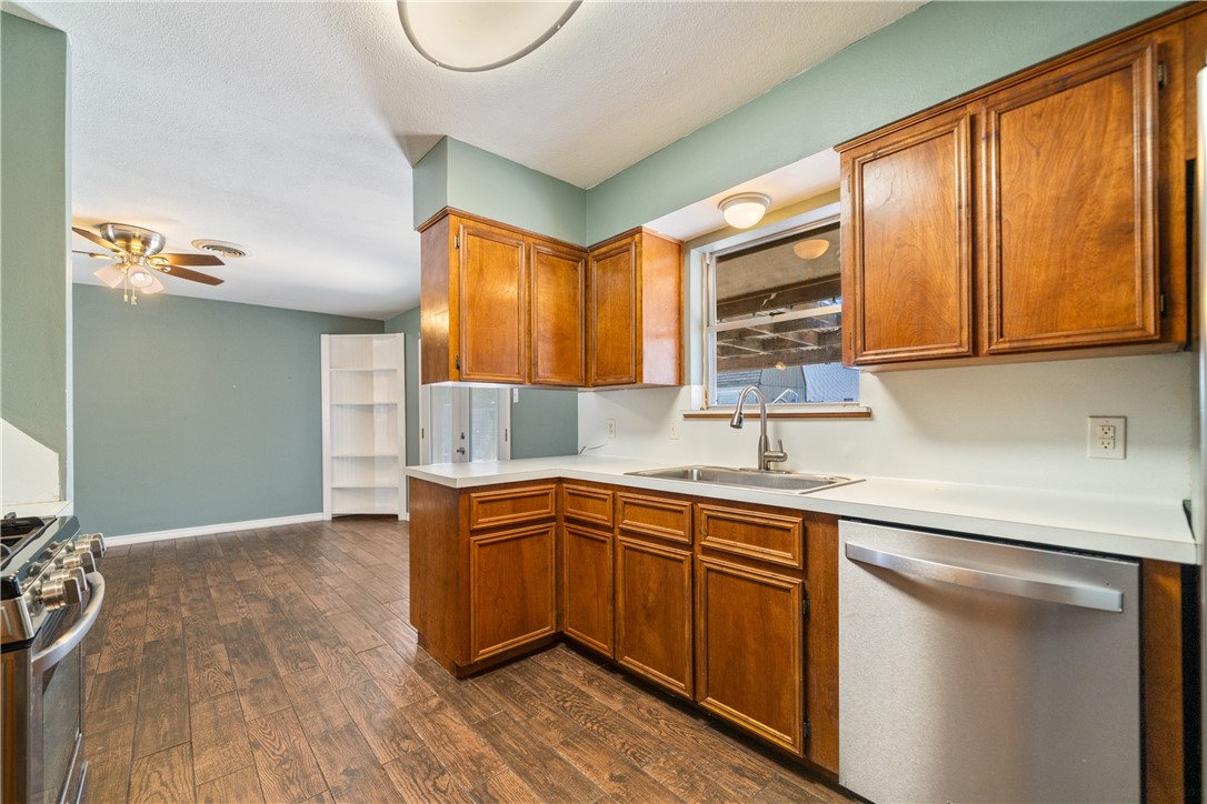 551 S Bayberry Place Corpus Christi TX 78418