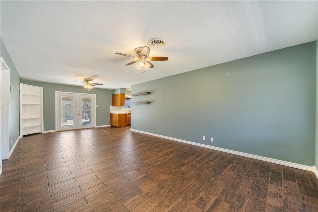 551 S Bayberry Place Corpus Christi TX 78418