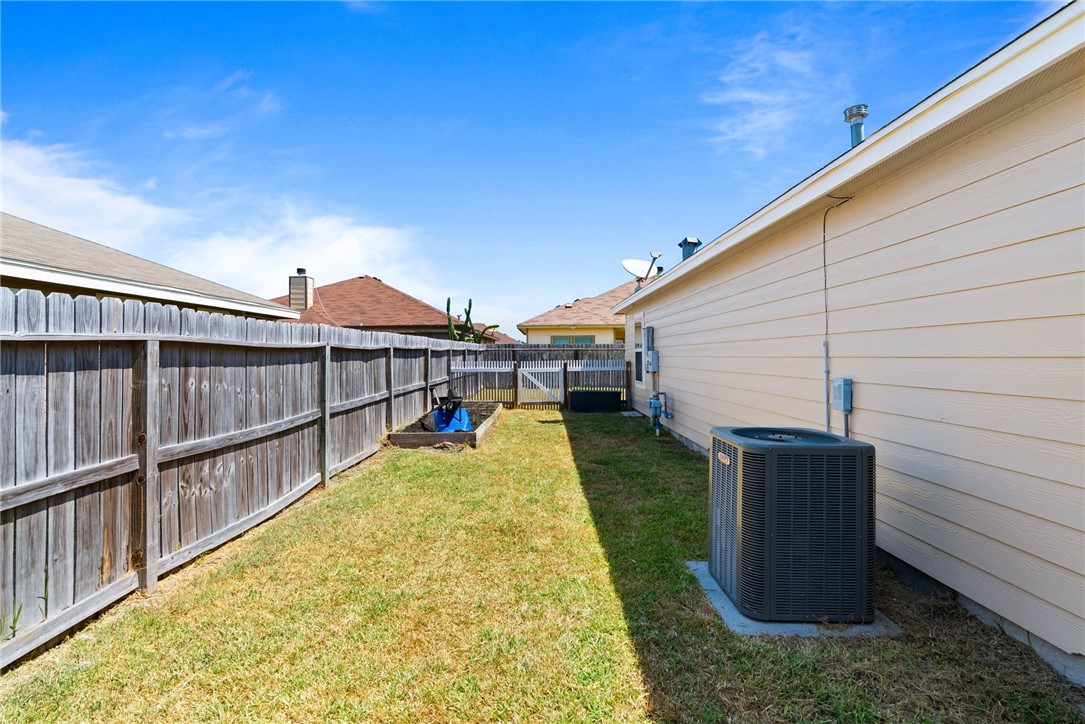 1110 Fallow Lane Corpus Christi TX 78418