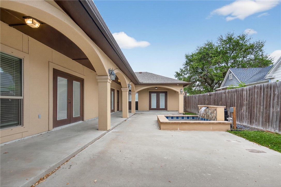 433 Louisiana Avenue Corpus Christi TX 78404