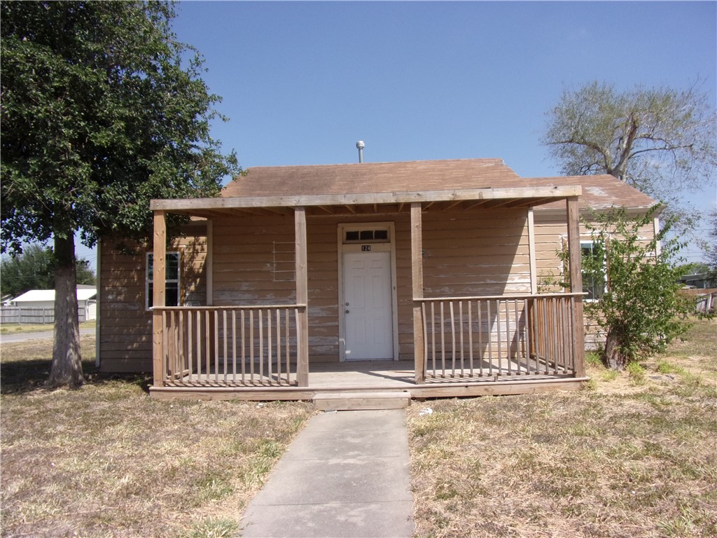 124 Fetick Avenue Taft TX 78390