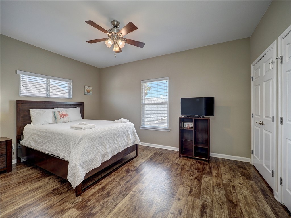 689 Morgan Port Aransas TX 78373