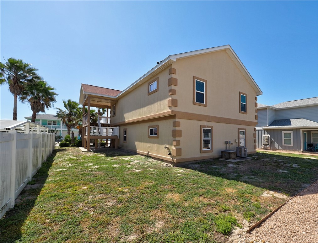689 Morgan Port Aransas TX 78373