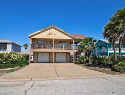 689 Morgan Port Aransas TX 78373
