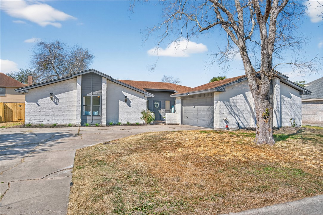 4401 Wood River Drive Corpus Christi TX 78410