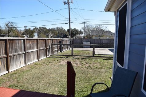 701 Naples Street Corpus Christi TX 78404