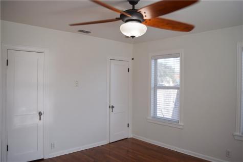 701 Naples Street Corpus Christi TX 78404