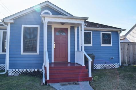 701 Naples Street Corpus Christi TX 78404