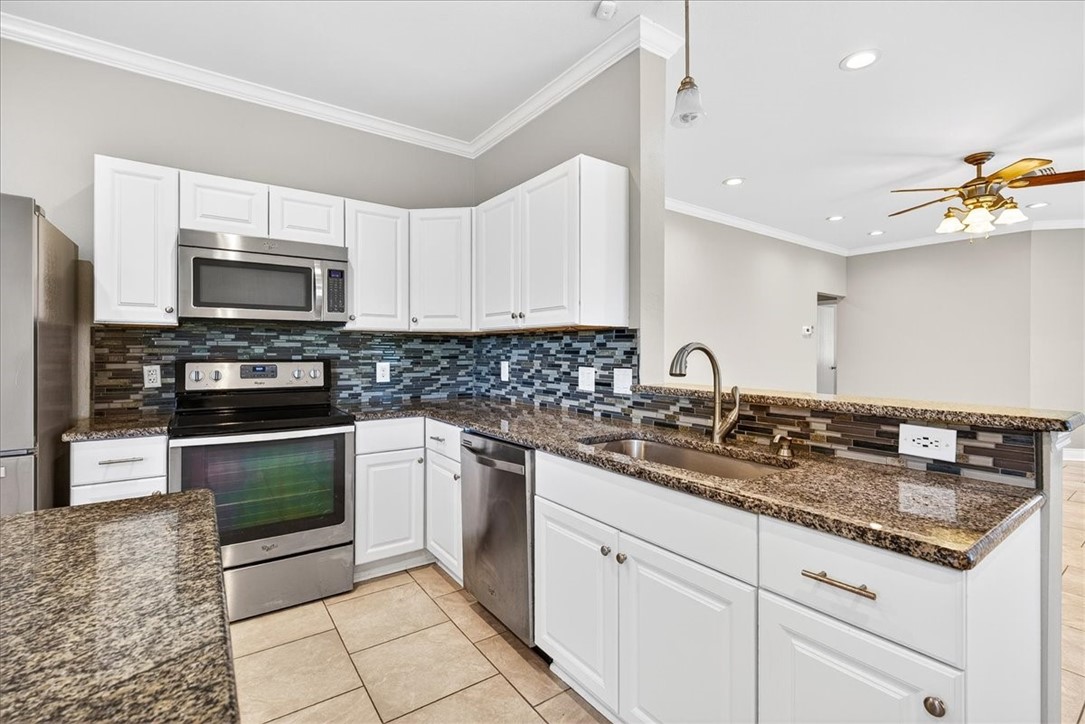 3005 Las Brisas Street Corpus Christi TX 78414