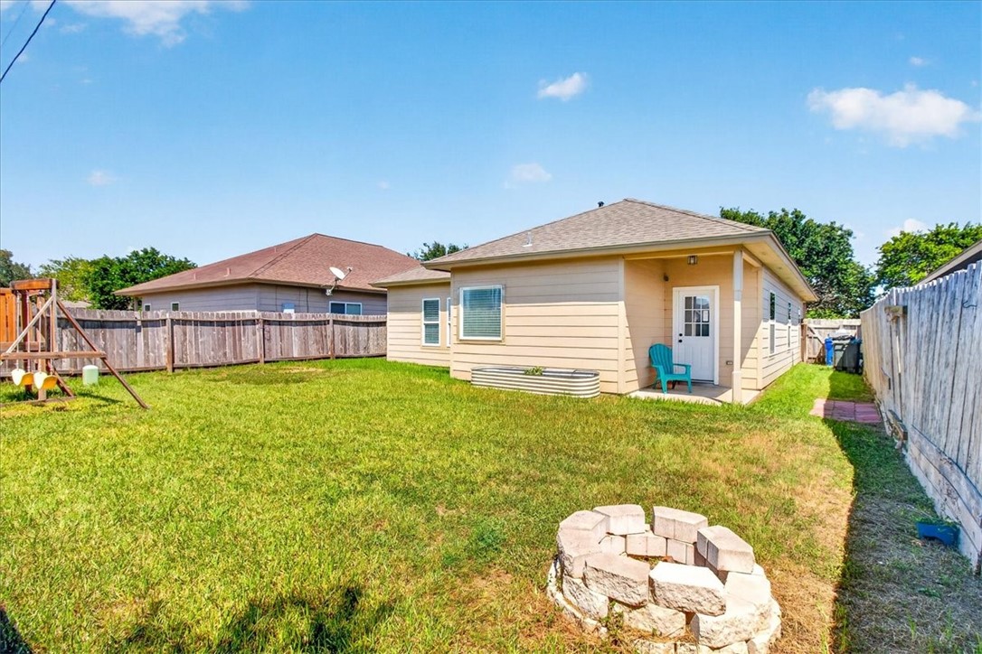 3005 Las Brisas Street Corpus Christi TX 78414