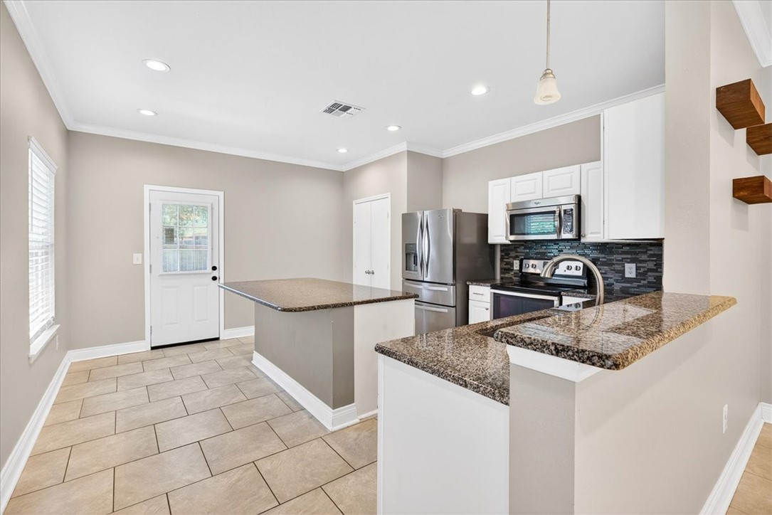 3005 Las Brisas Street Corpus Christi TX 78414