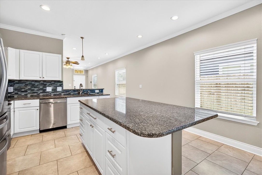 3005 Las Brisas Street Corpus Christi TX 78414