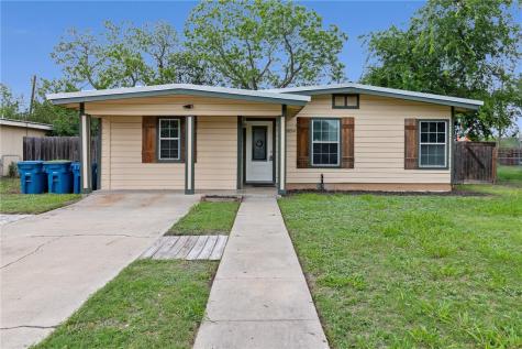1804 N Mckinley Street Beeville TX 78102