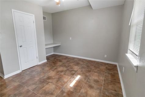 1804 N Mckinley Street Beeville TX 78102