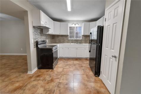 1804 N Mckinley Street Beeville TX 78102