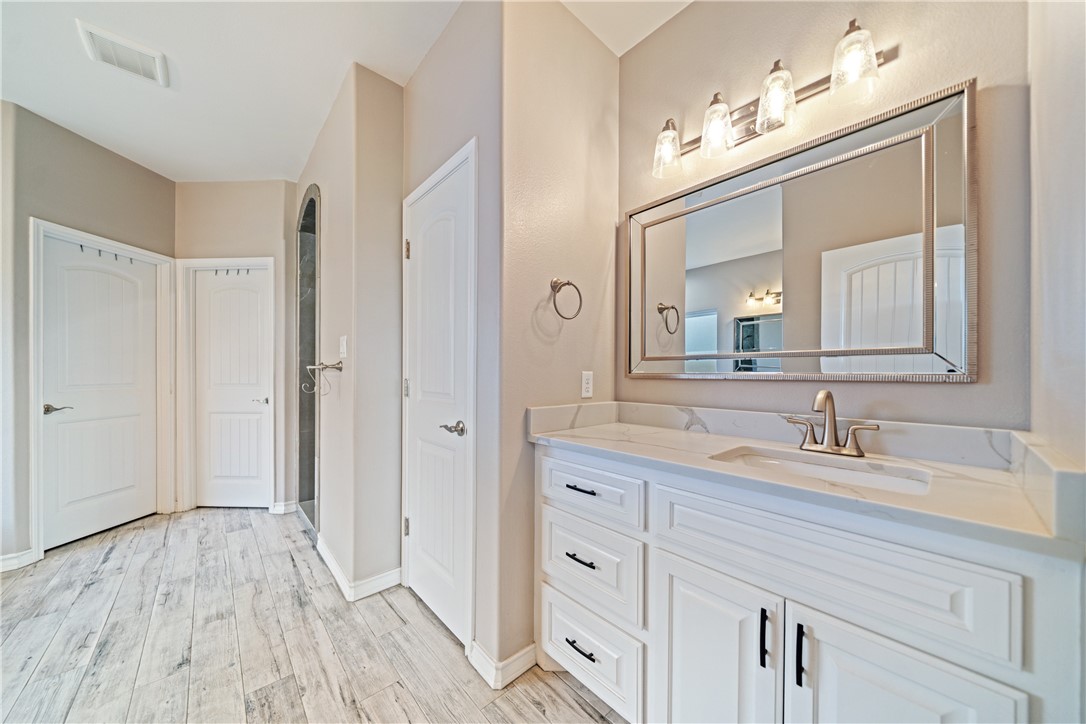 2258 Loxley Drive Corpus Christi TX 78415