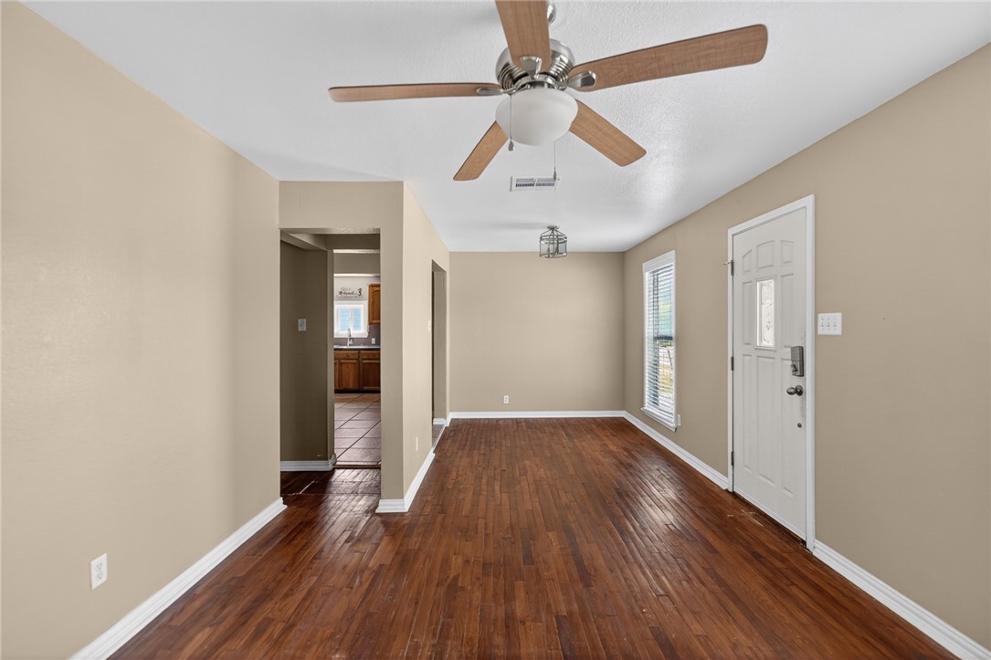 321 Paloma Street Corpus Christi TX 78412