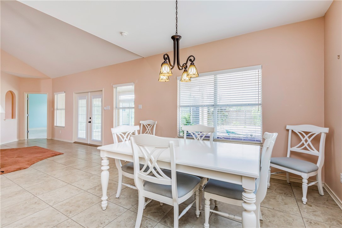 112 Teresa Lane Rockport TX 78382