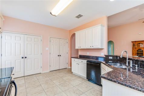 112 Teresa Lane Rockport TX 78382