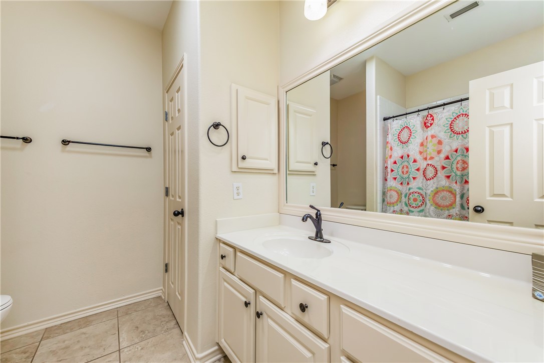 112 Teresa Lane Rockport TX 78382