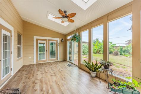 112 Teresa Lane Rockport TX 78382