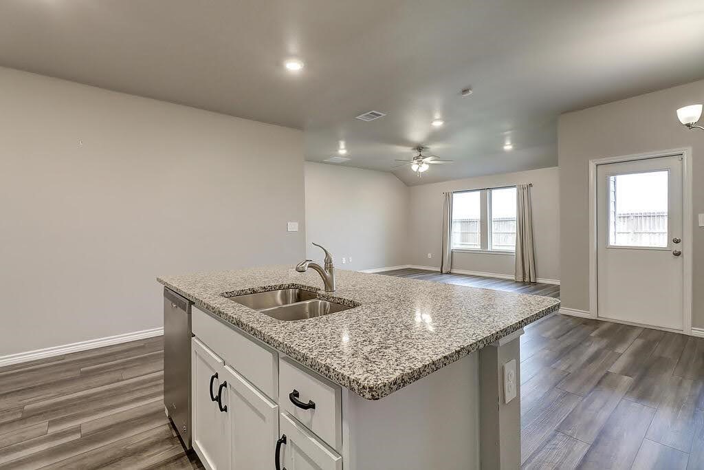 1330 Trent Park Corpus Christi TX 78415
