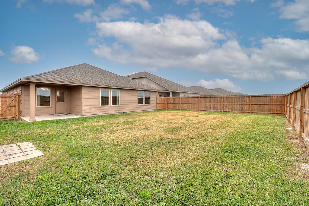 1330 Trent Park Corpus Christi TX 78415