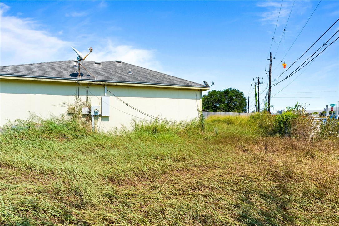 1937 Modesto Street Corpus Christi TX 78417