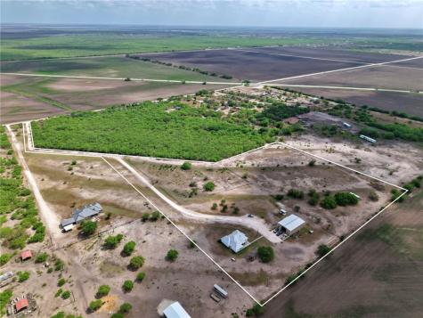 229 County Road 353 N Orange Grove TX 78372