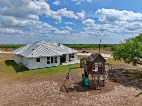 229 County Road 353 N Orange Grove TX 78372