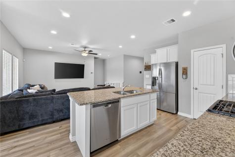 1346 Regents Park Lane Corpus Christi TX 78415