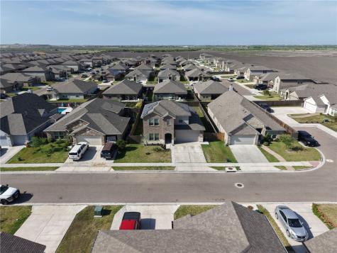 1346 Regents Park Lane Corpus Christi TX 78415